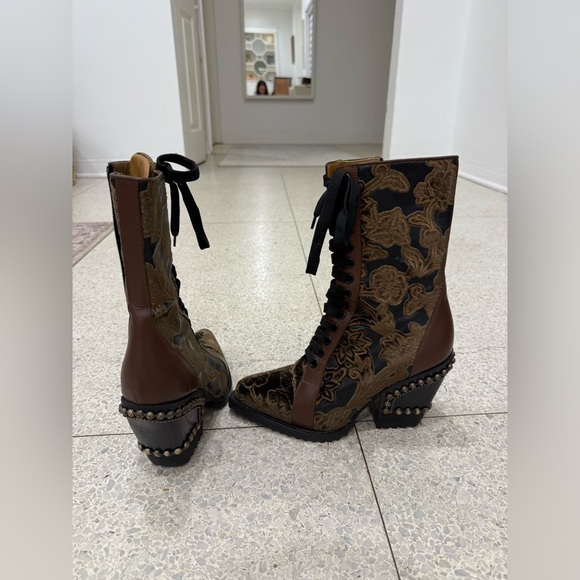Chloe Shoes - Chloe Rylee Baroque Velvet lace-up boots size 40